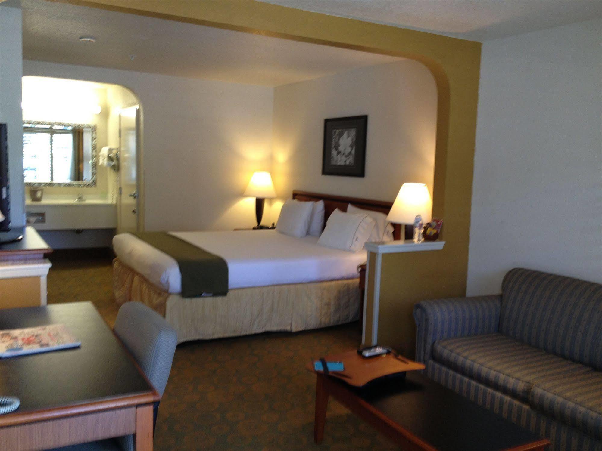 Atherton Park Inn And Suites Redwood City Exterior photo