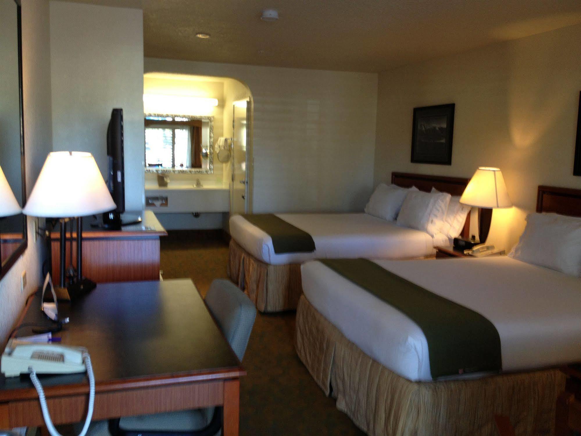 Atherton Park Inn And Suites Redwood City Exterior photo